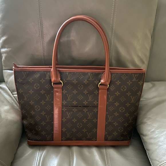 Authentic Louis Vuitton Vintage Tote bag - Picture 1 of 11